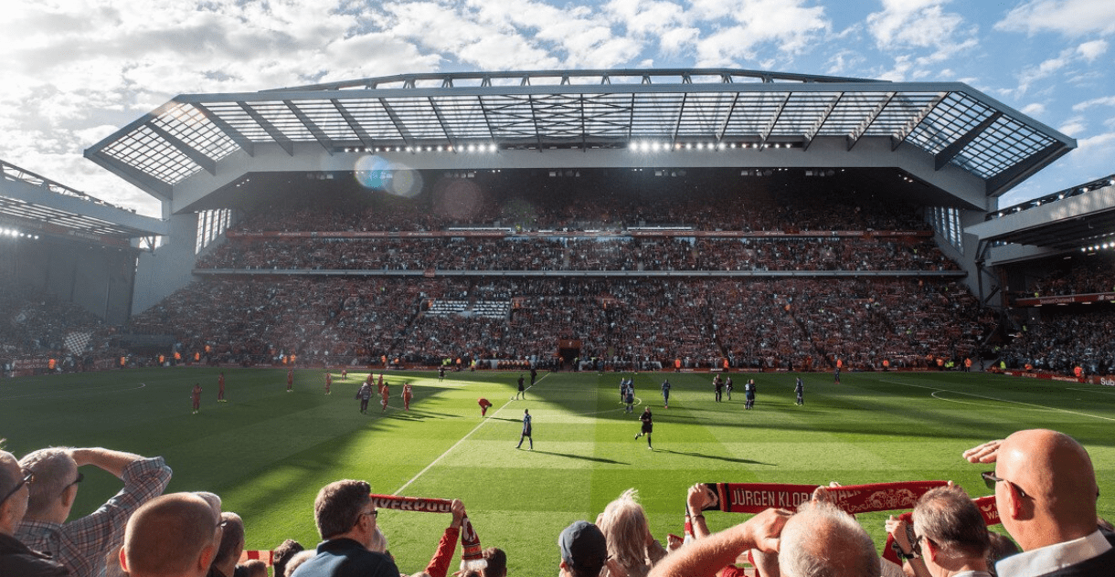 又犯规了！第二节刚上来杨瀚森补防科沃德又被裁判吹打手&已经3犯